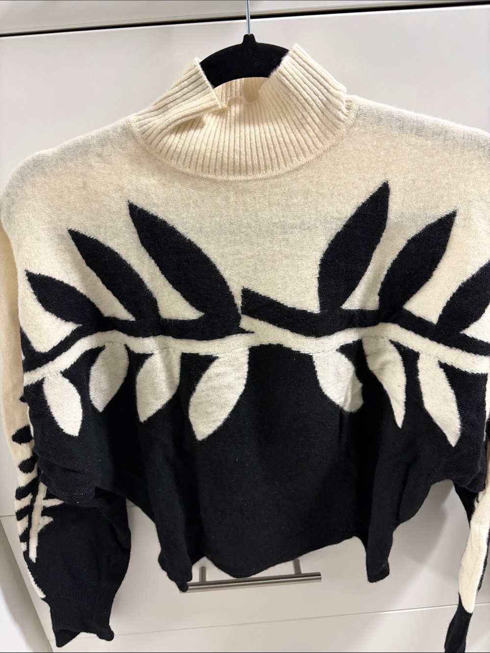 MARELLA Cream and Black Leaf-Pattern Turtleneck Sweater